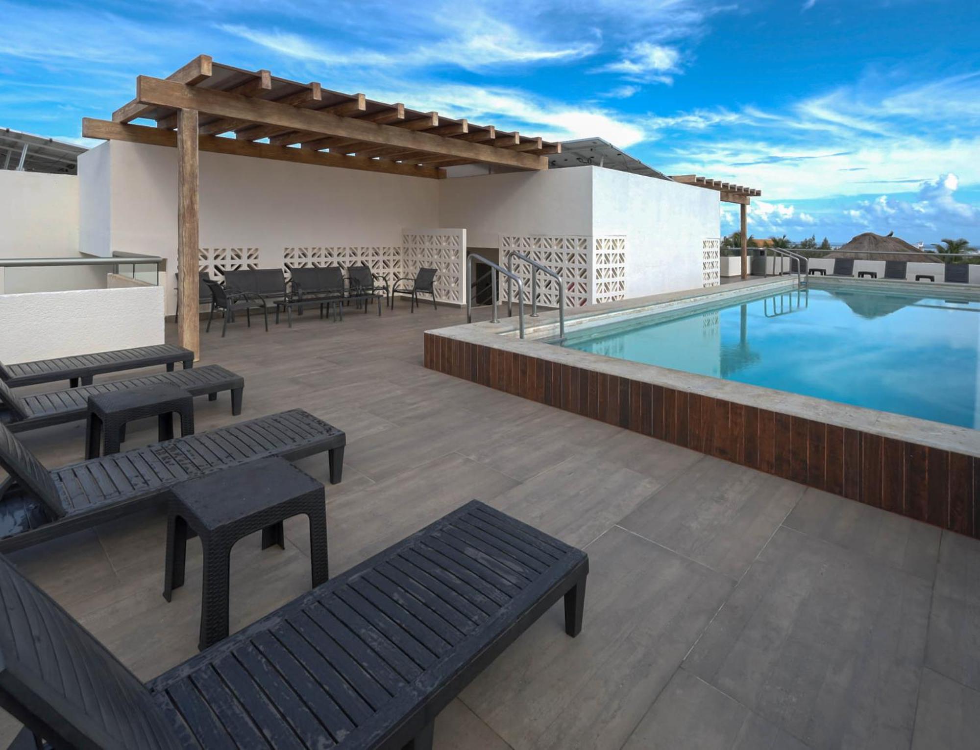 La Poza Suites 女人岛 外观 照片